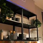 Stylish & Pet-friendly With Free Parking & Check-in * Рига