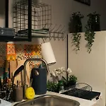 Apartment Stylish & Pet-friendly With Free Parking & Check-in *
