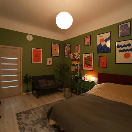 Apartment Stylish & Pet-friendly With Free Parking & Check-in Riga