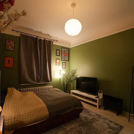 Stylish & Pet-friendly With Free Parking & Check-in