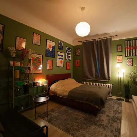 Stylish & Pet-friendly With Free Parking & Check-in * Riga