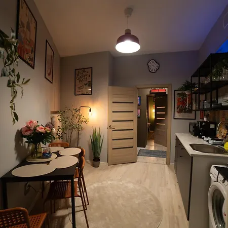 Апартаменты Stylish & Pet-friendly With Free Parking & Check-in Рига